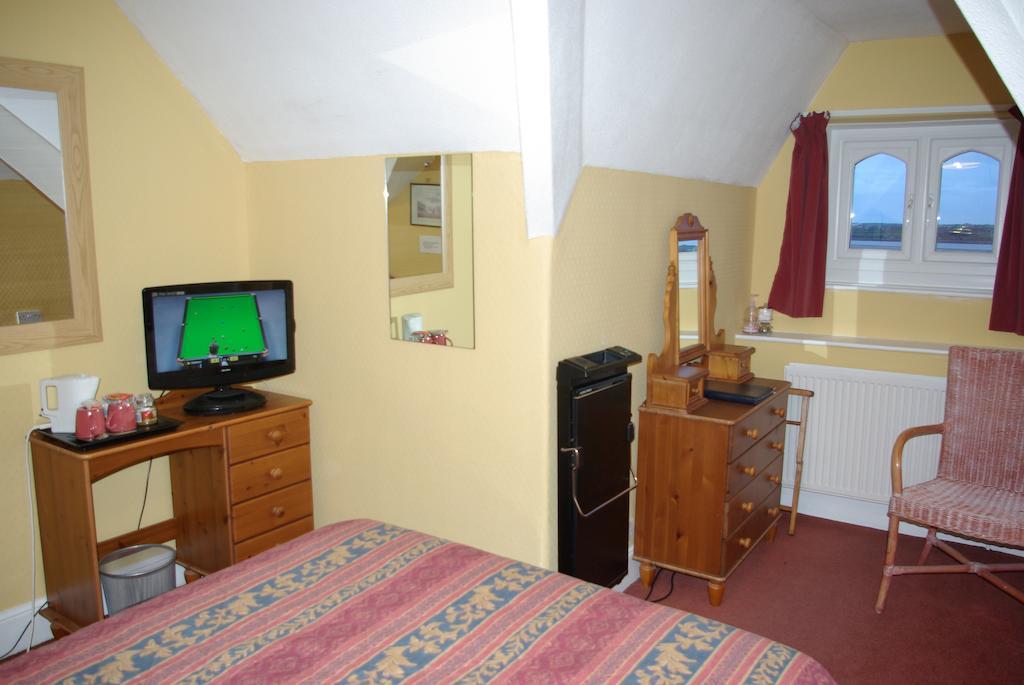 Menai Bank Hotel Caernarfon Phòng bức ảnh