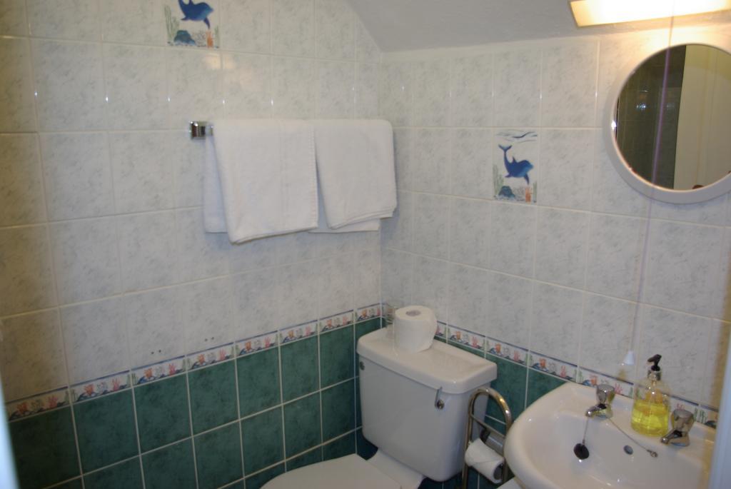Menai Bank Hotel Caernarfon Phòng bức ảnh