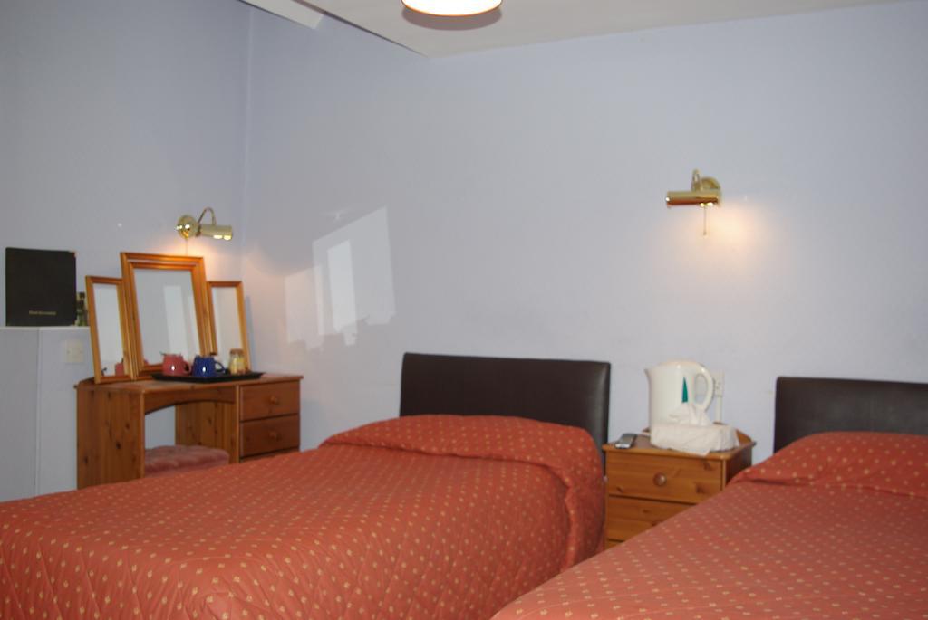 Menai Bank Hotel Caernarfon Phòng bức ảnh