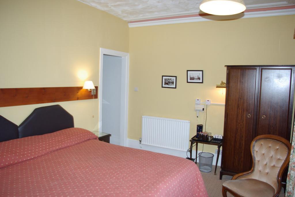 Menai Bank Hotel Caernarfon Phòng bức ảnh