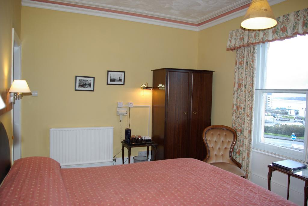 Menai Bank Hotel Caernarfon Phòng bức ảnh