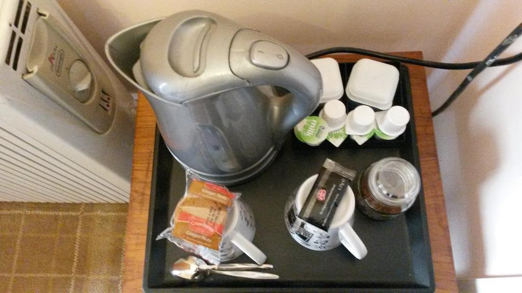 Menai Bank Hotel Caernarfon Phòng bức ảnh