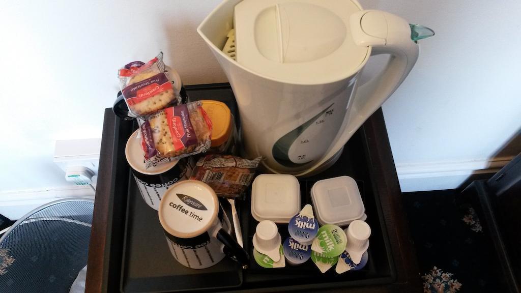 Menai Bank Hotel Caernarfon Phòng bức ảnh