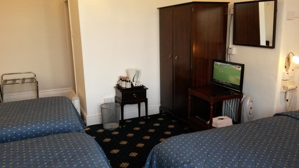 Menai Bank Hotel Caernarfon Phòng bức ảnh