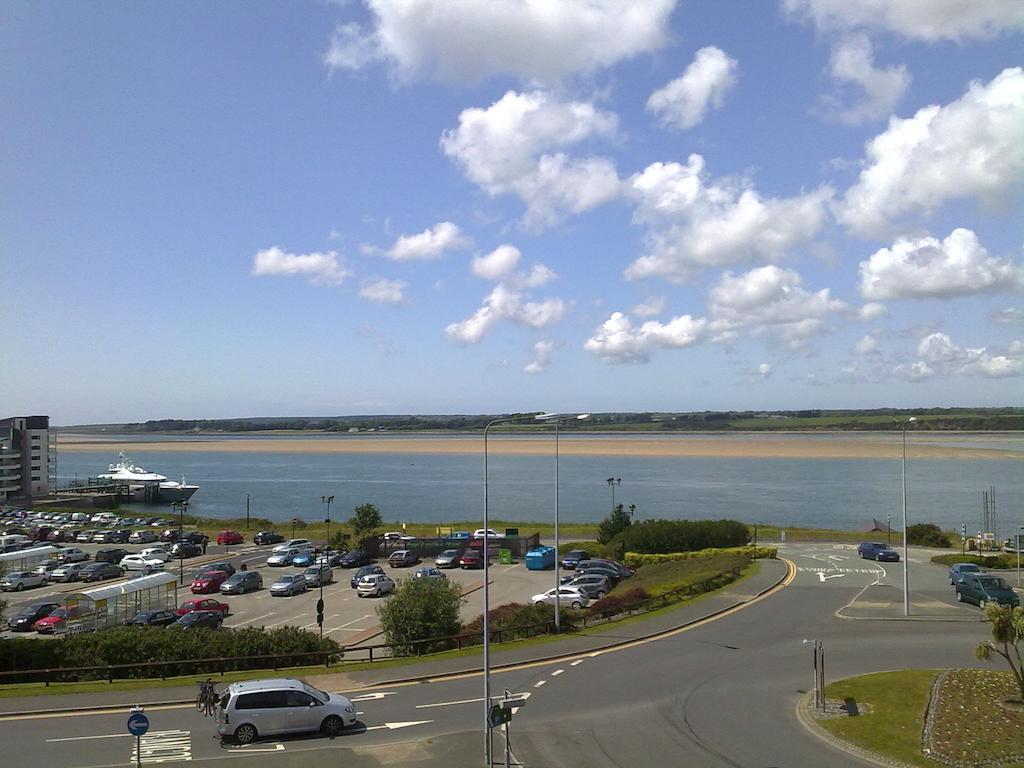 Menai Bank Hotel Caernarfon Phòng bức ảnh