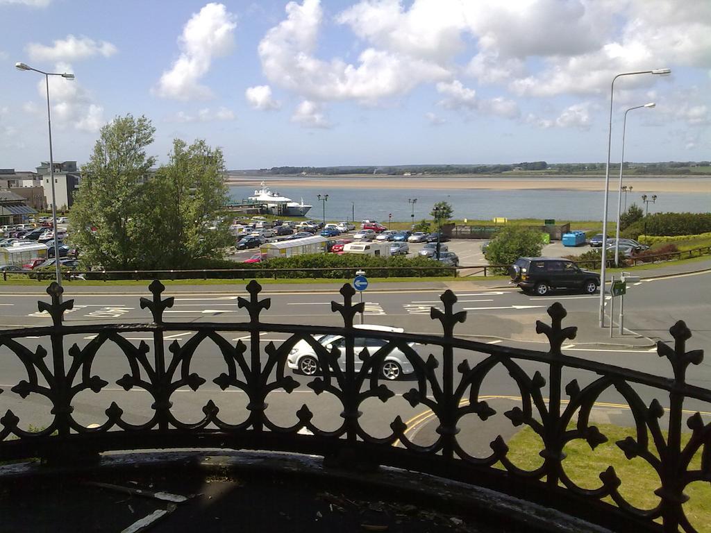 Menai Bank Hotel Caernarfon Phòng bức ảnh